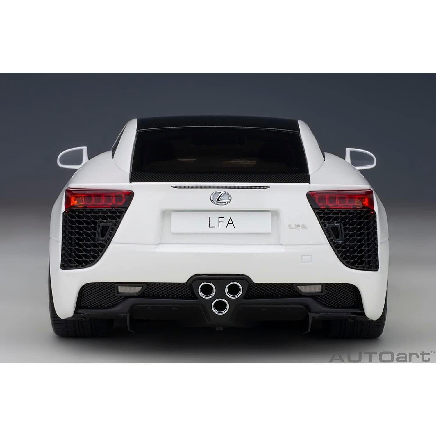 AUTOart Lexus LFA 1:18 Blanco/Carbono Detalle Realista