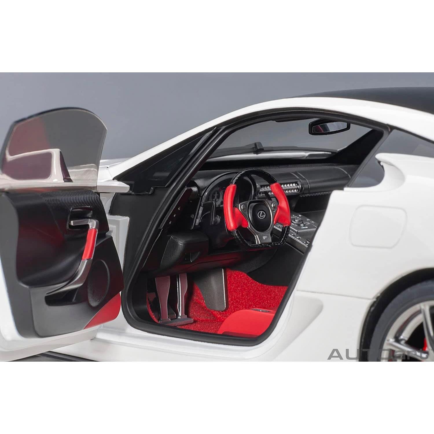 AUTOart Lexus LFA 1:18 Blanco/Carbono Detalle Realista