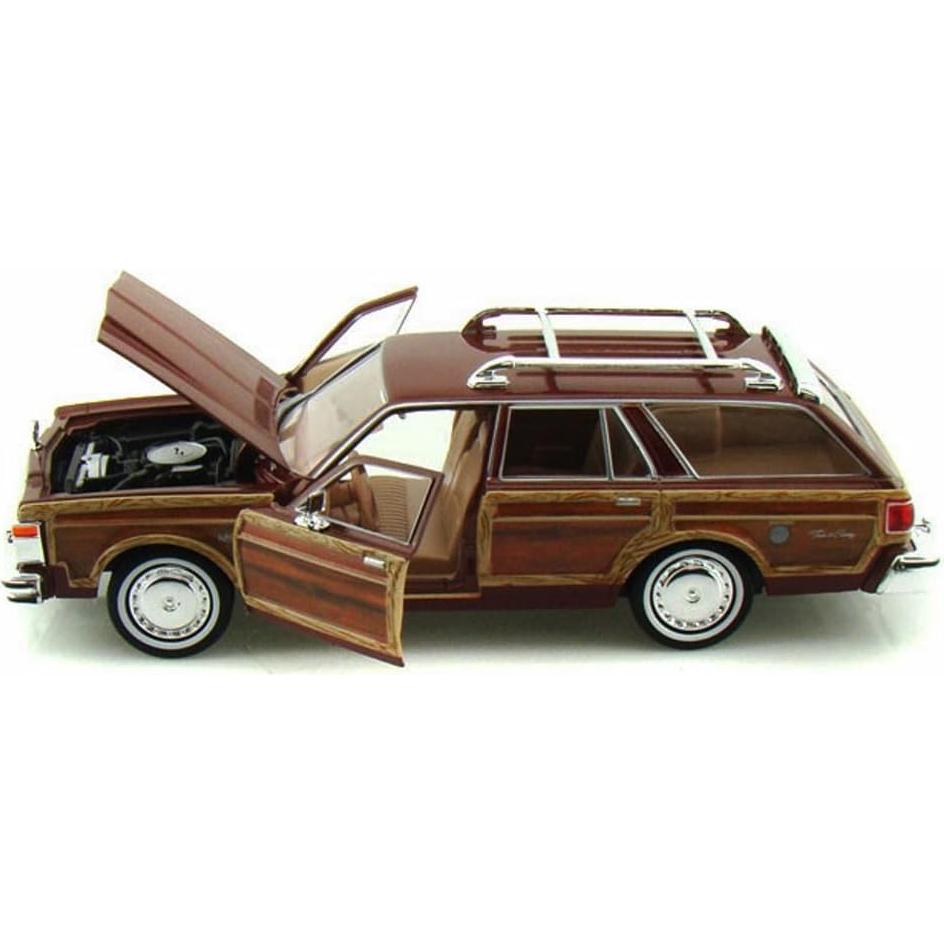 Chrysler LeBaron Town & Country 1979 Diecast 1/24 Motormax
