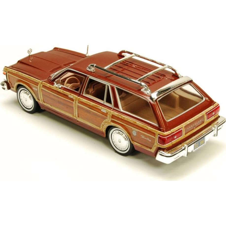Chrysler LeBaron Town & Country 1979 Diecast 1/24 Motormax