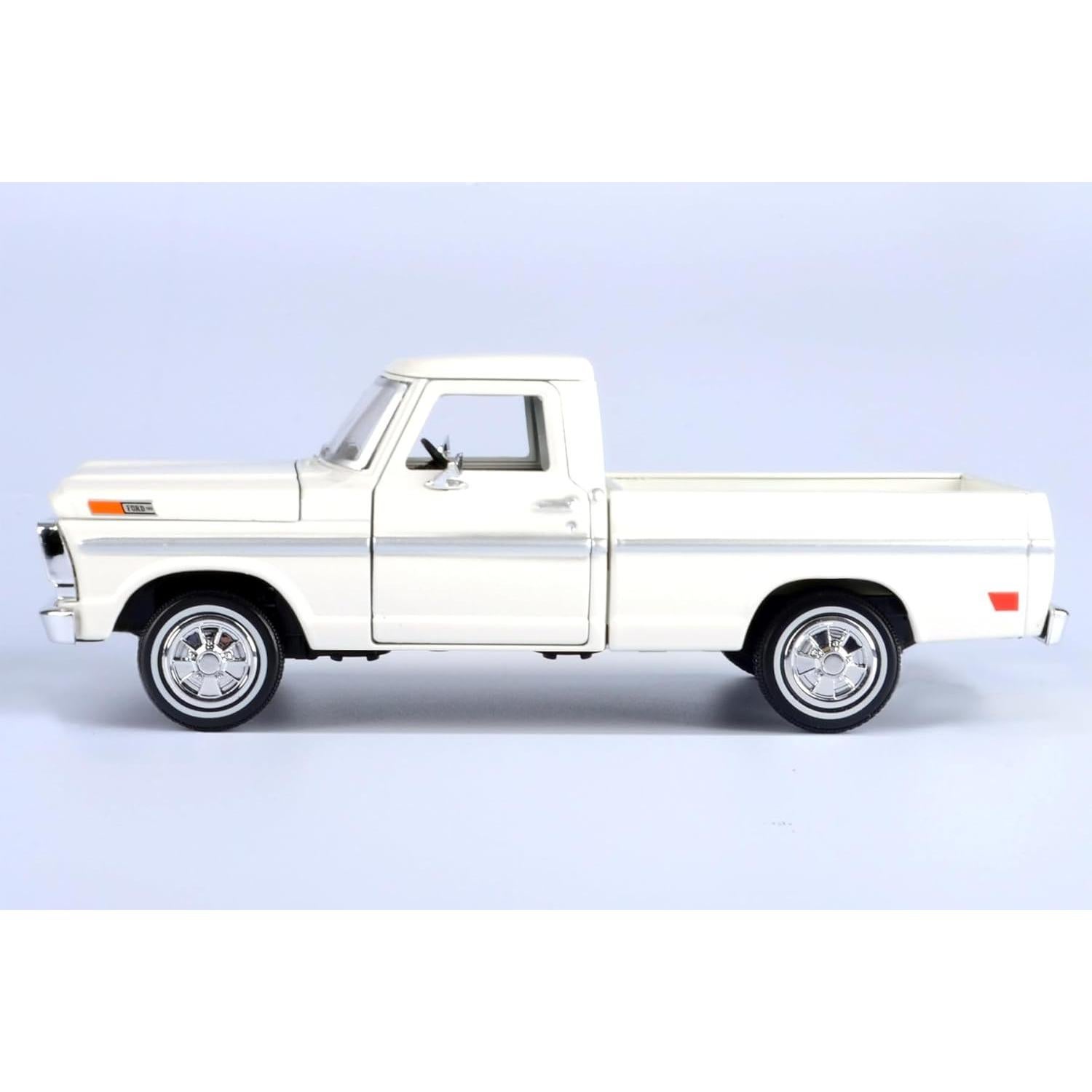 Camioneta F-100 1969 Diecast 1:24 MotorMax Blanco