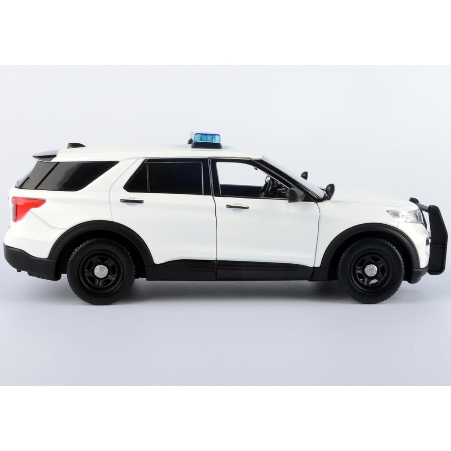 Coche de Diecast Interceptor de Policía 2022 Motormax 1/24