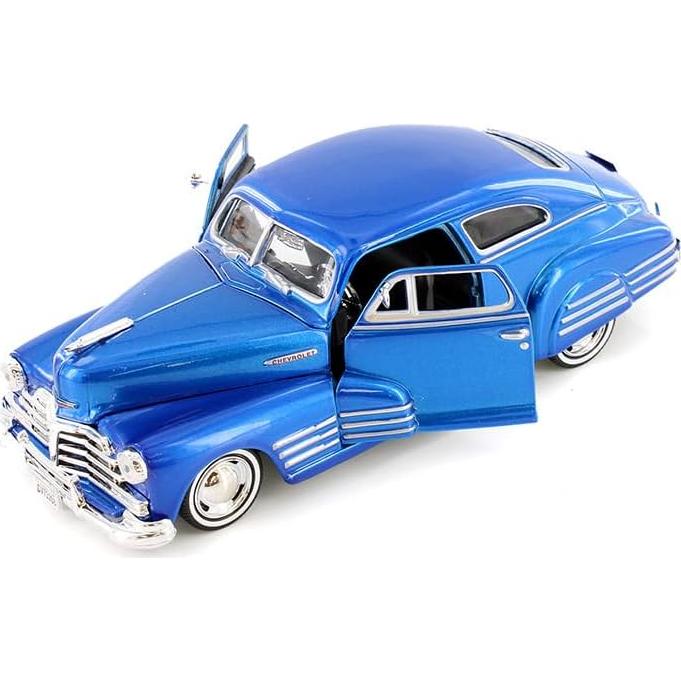 Modelo Diecast 1/24 Chevy Aerosedan Fleetline 1948 Motormax Azul