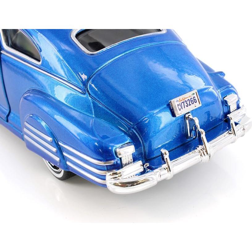 Modelo Diecast 1/24 Chevy Aerosedan Fleetline 1948 Motormax Azul