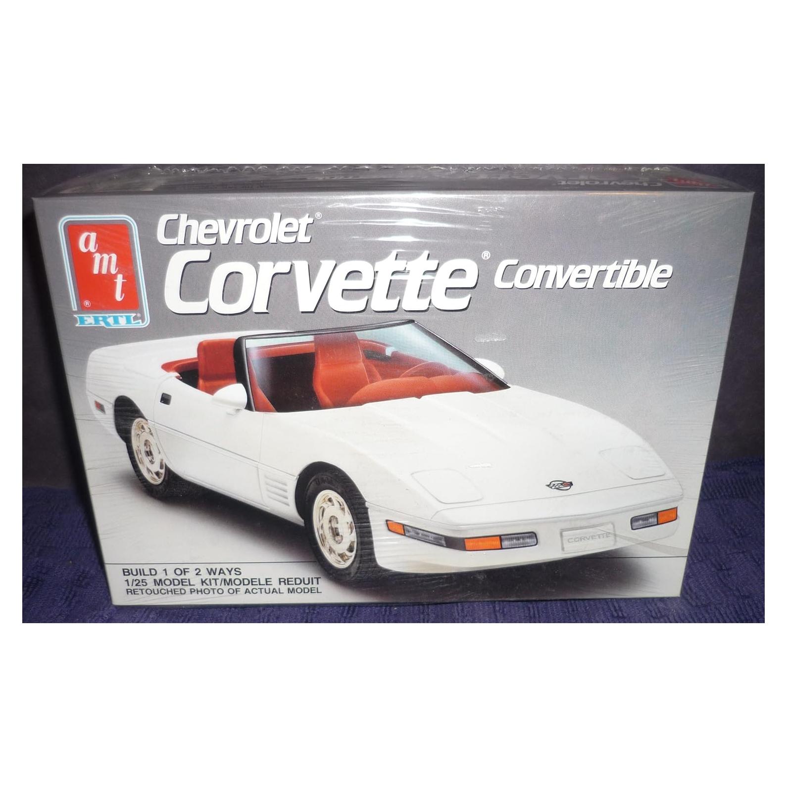 Kit de Modelo Plástico AMT #6144 Chevrolet Corvette 1/25