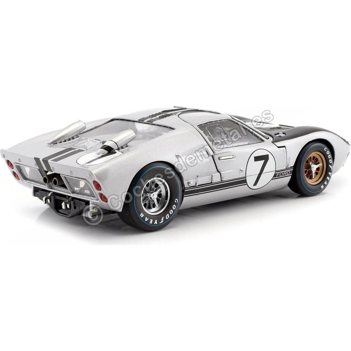Modelo Diecast Ford GT-40 MK 2 Plata #7 1966 Shelby 1:18