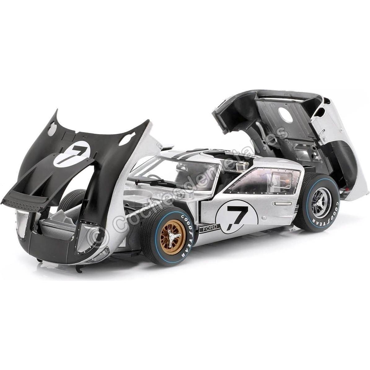 Modelo Diecast Ford GT-40 MK 2 Plata #7 1966 Shelby 1:18