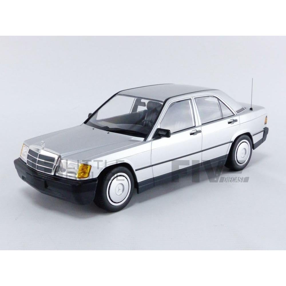 Coche de colección Minichamps Mercedes-Benz 190E 1982 Gris