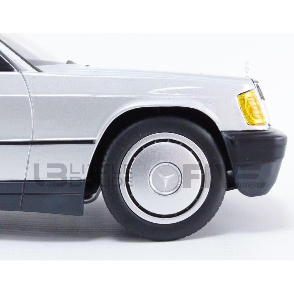 Coche de colección Minichamps Mercedes-Benz 190E 1982 Gris