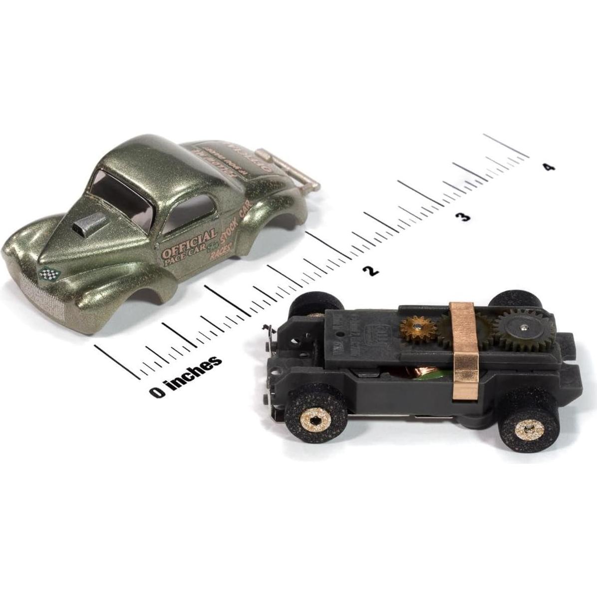 Auto World Thunderjet 1941 Willys Coupe Verde Escala HO 1:64