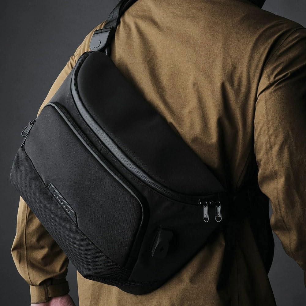 Bolsa de Mensajero Sling ALPAKA Bravo Max 8L Negro con RFID