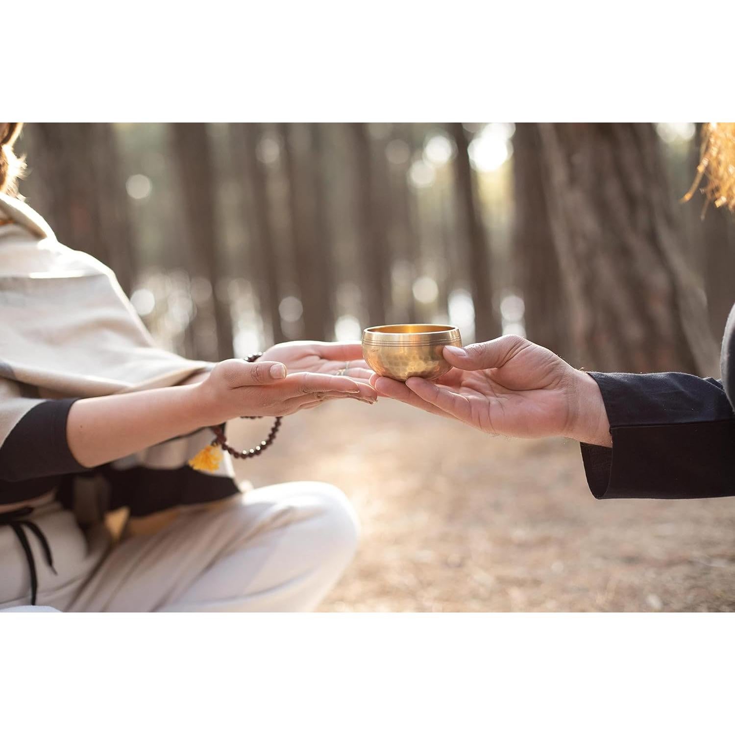 Juego de Cuencos Cantores Tibetanos Himalayan Bazaar 7.62 cm Dorado