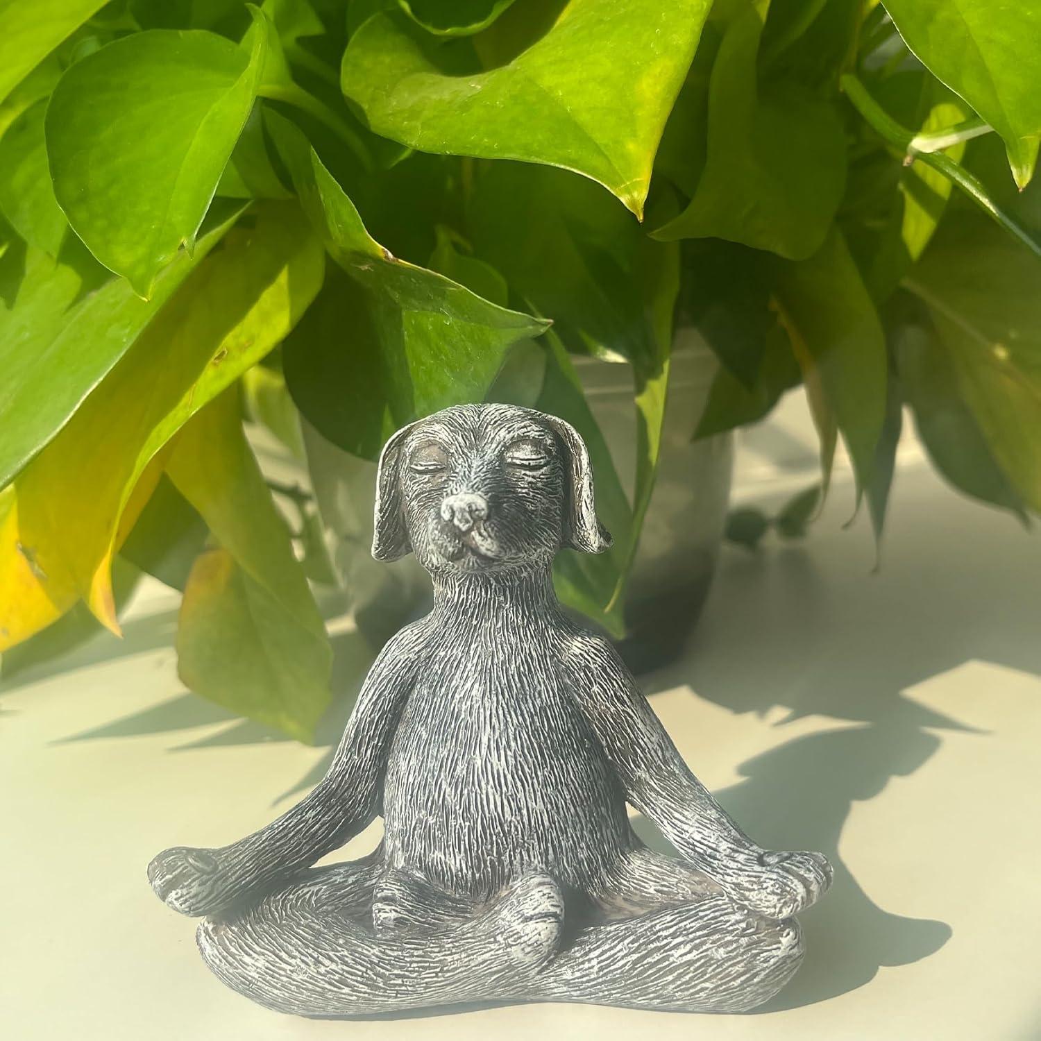 Estatua de Perro de Meditación Zen en Resina Gris 12cm