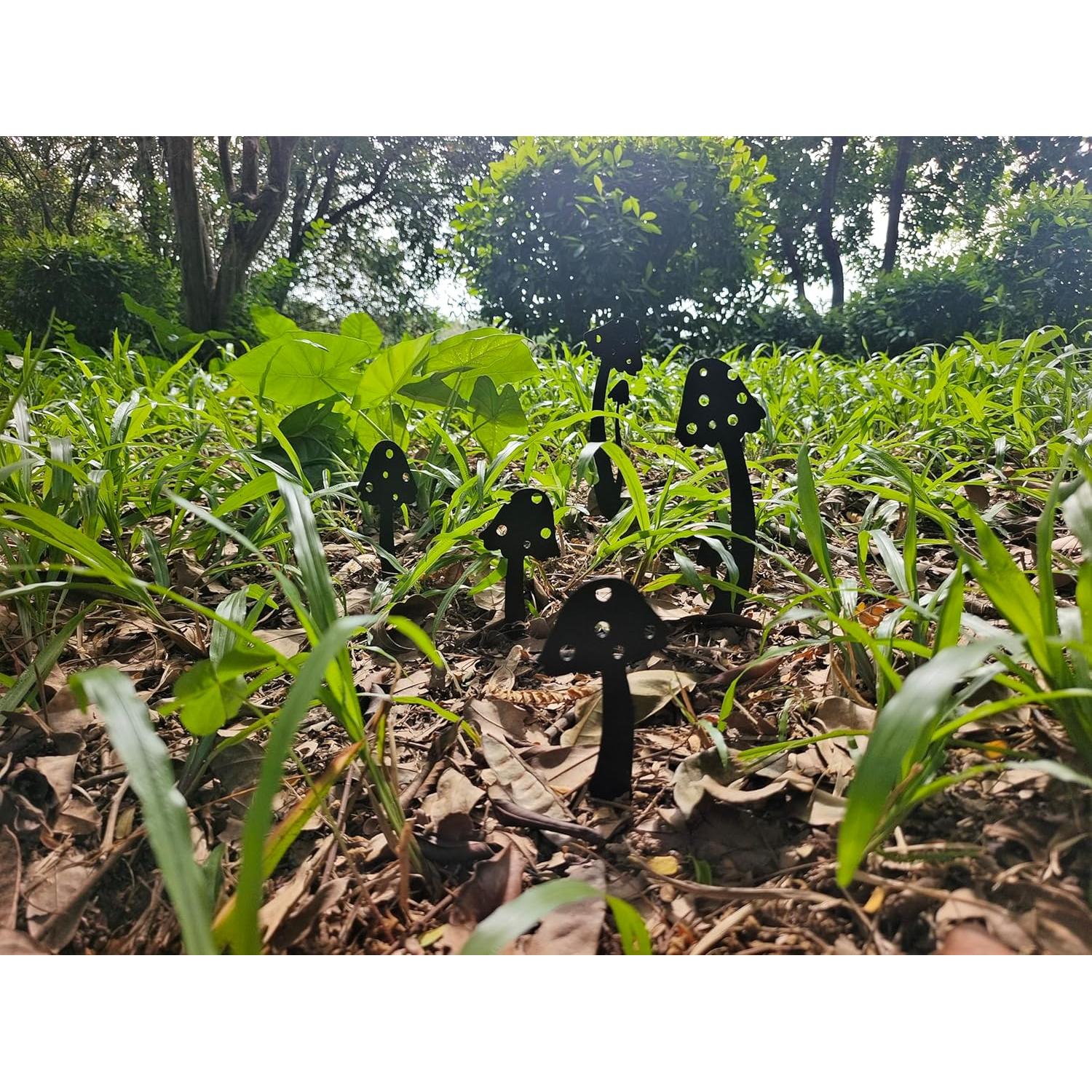 Estatuas de Jardín de Champiñones de Metal MXHHR - 5 Piezas