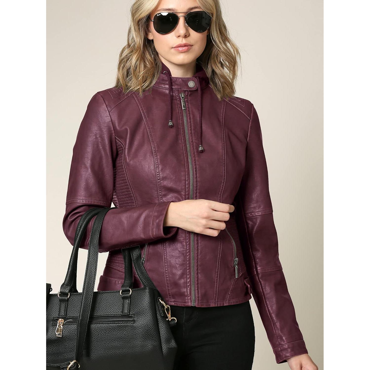 Chaqueta de Cuero Sintético Hecho por Johnny para Mujeres con Capucha