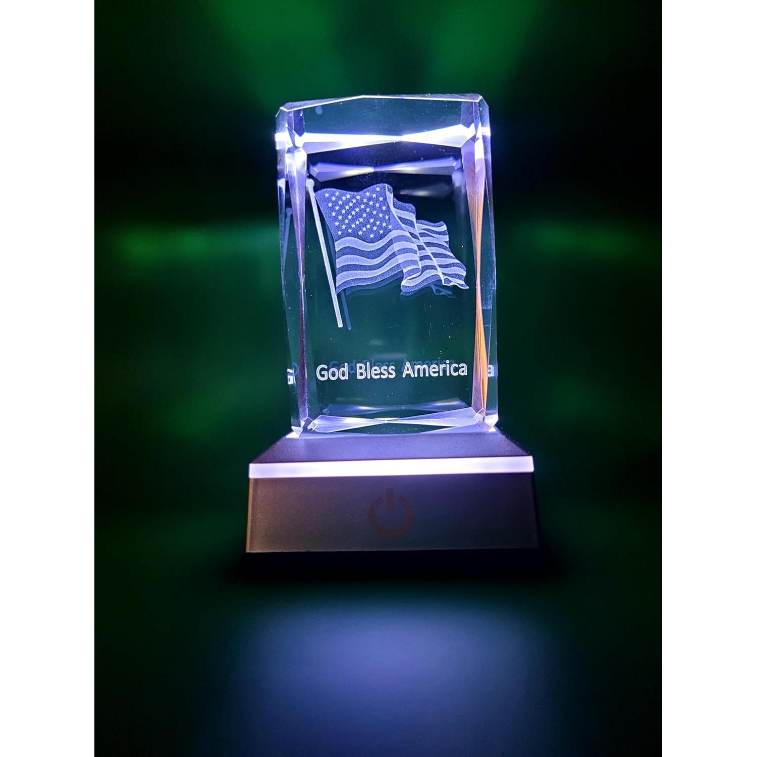 Luz Nocturna LED Cubo Cristal Bandera Americana 11 cm