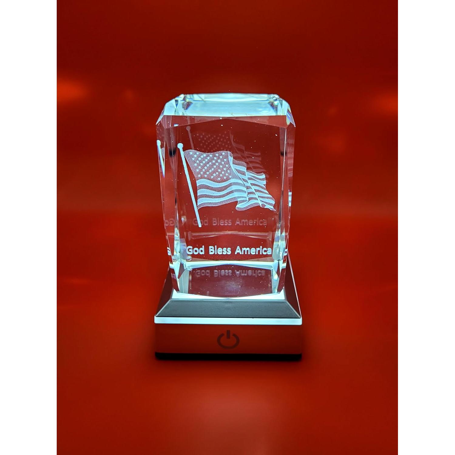 Luz Nocturna LED Cubo Cristal Bandera Americana 11 cm