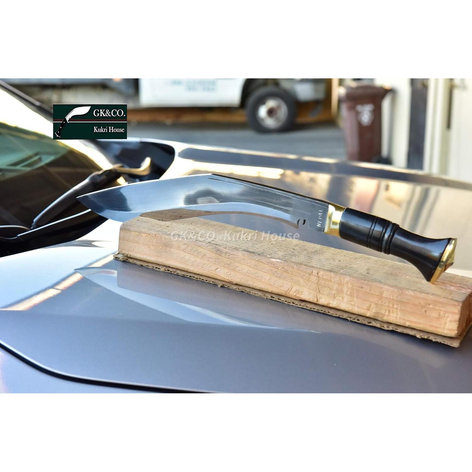 Cuchillo Kukri GK&CO. 33cm Hoja Acero Carbono Hecho a Mano
