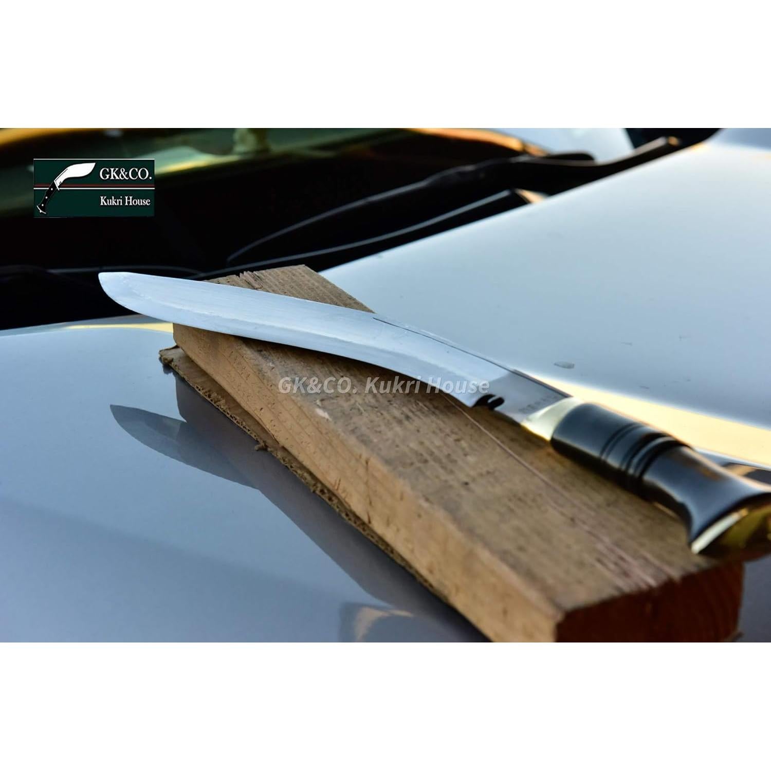 Cuchillo Kukri GK&CO. 33cm Hoja Acero Carbono Hecho a Mano