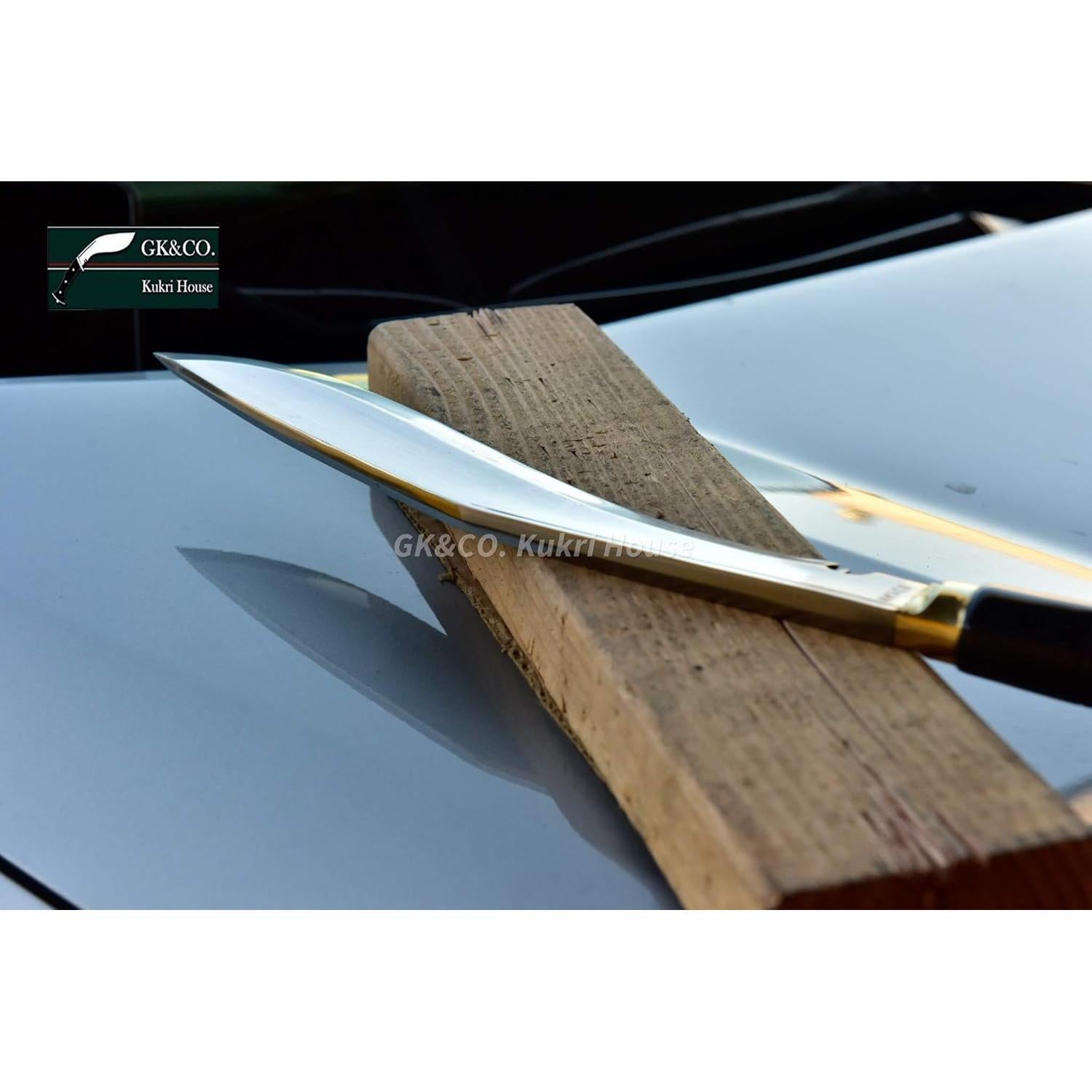 Cuchillo Kukri GK&CO. 33cm Hoja Acero Carbono Hecho a Mano