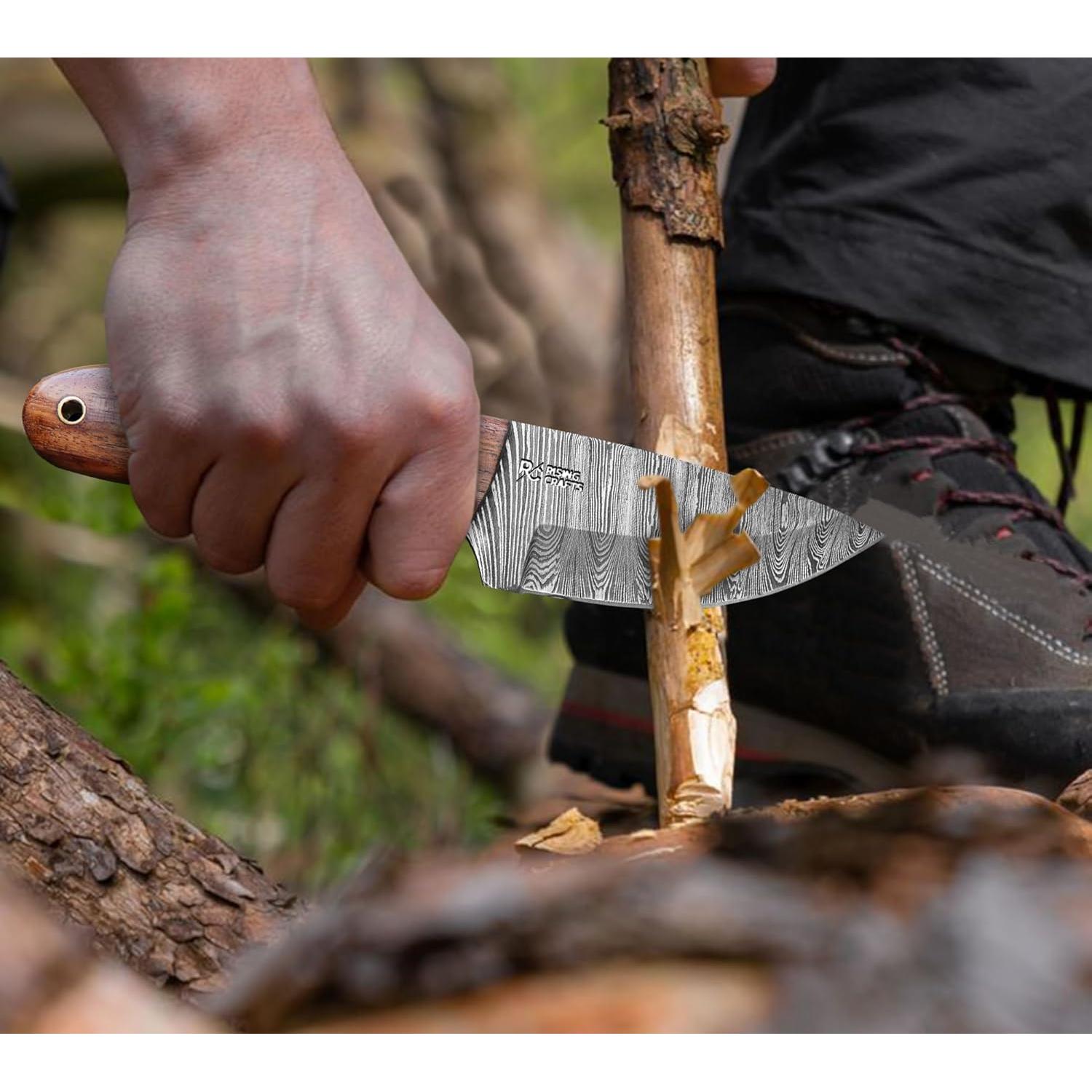Cuchillo de Caza RISING CRAFTS Damasco 20.32 cm con Funda