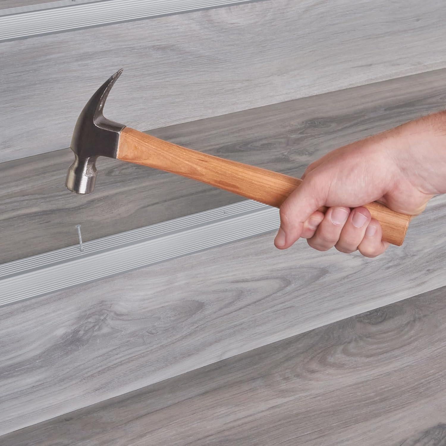 Bisel de Escalera de Aluminio M-D 2.86 cm x 91.44 cm Plateado