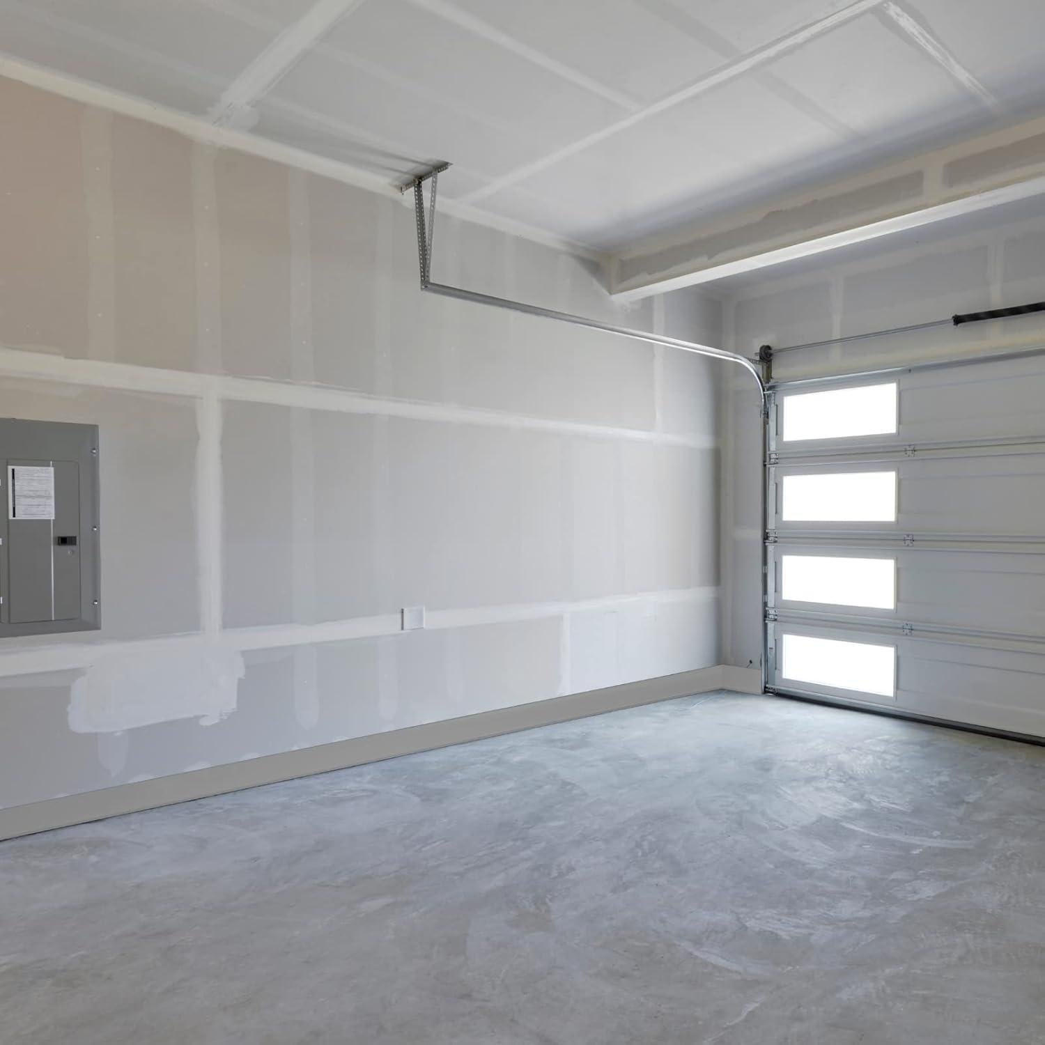 Moldura de Zócalo Flexible Autoadhesiva GAMZAU 4x6.1m Gris