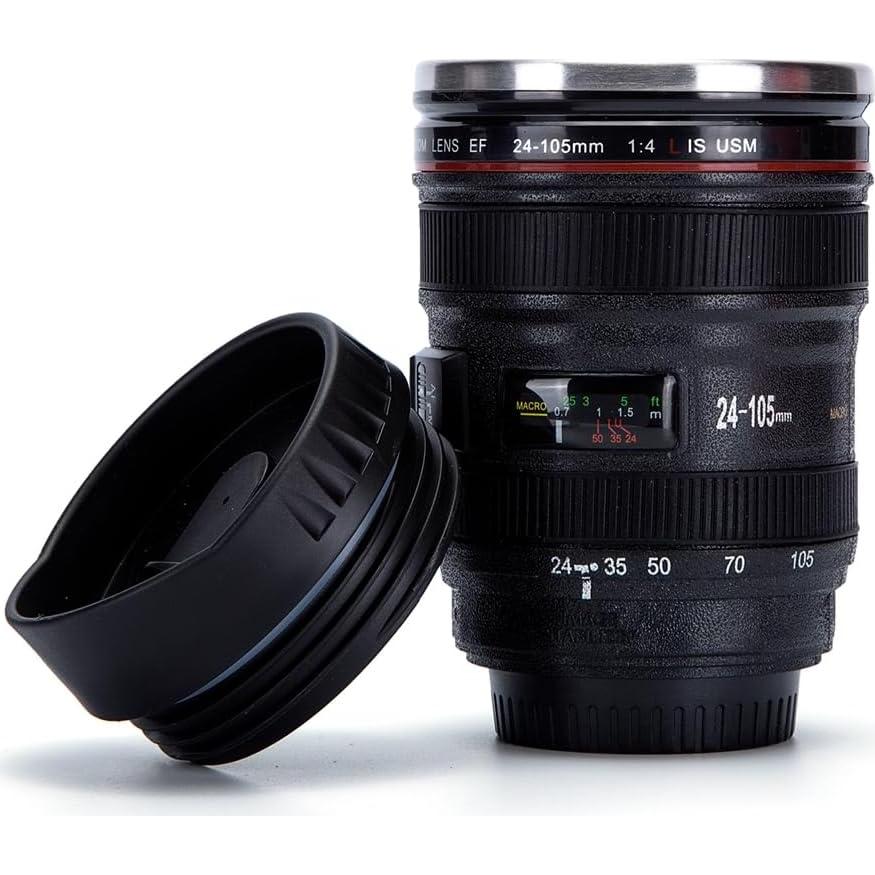 Taza de café con lente de cámara MUGEER BTY 0.4L aislada