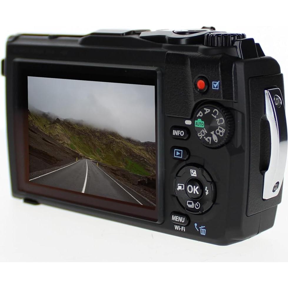 Cámara Digital Olympus Tough TG-6 Negra 12MP 4K + Accesorios