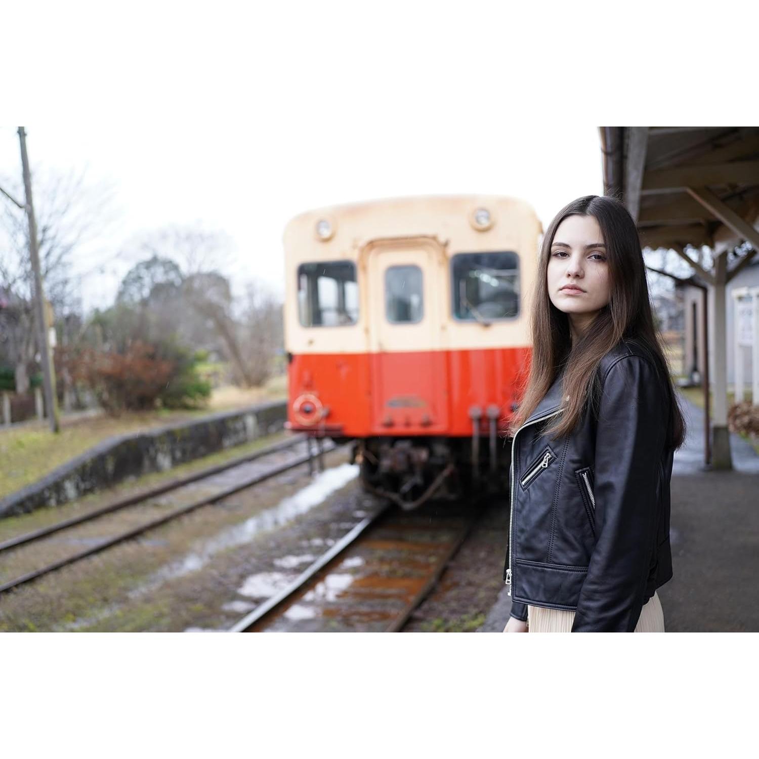 Lente Sony SEL40F25G FE 40mm f/2.5 G Ultra-Compacto