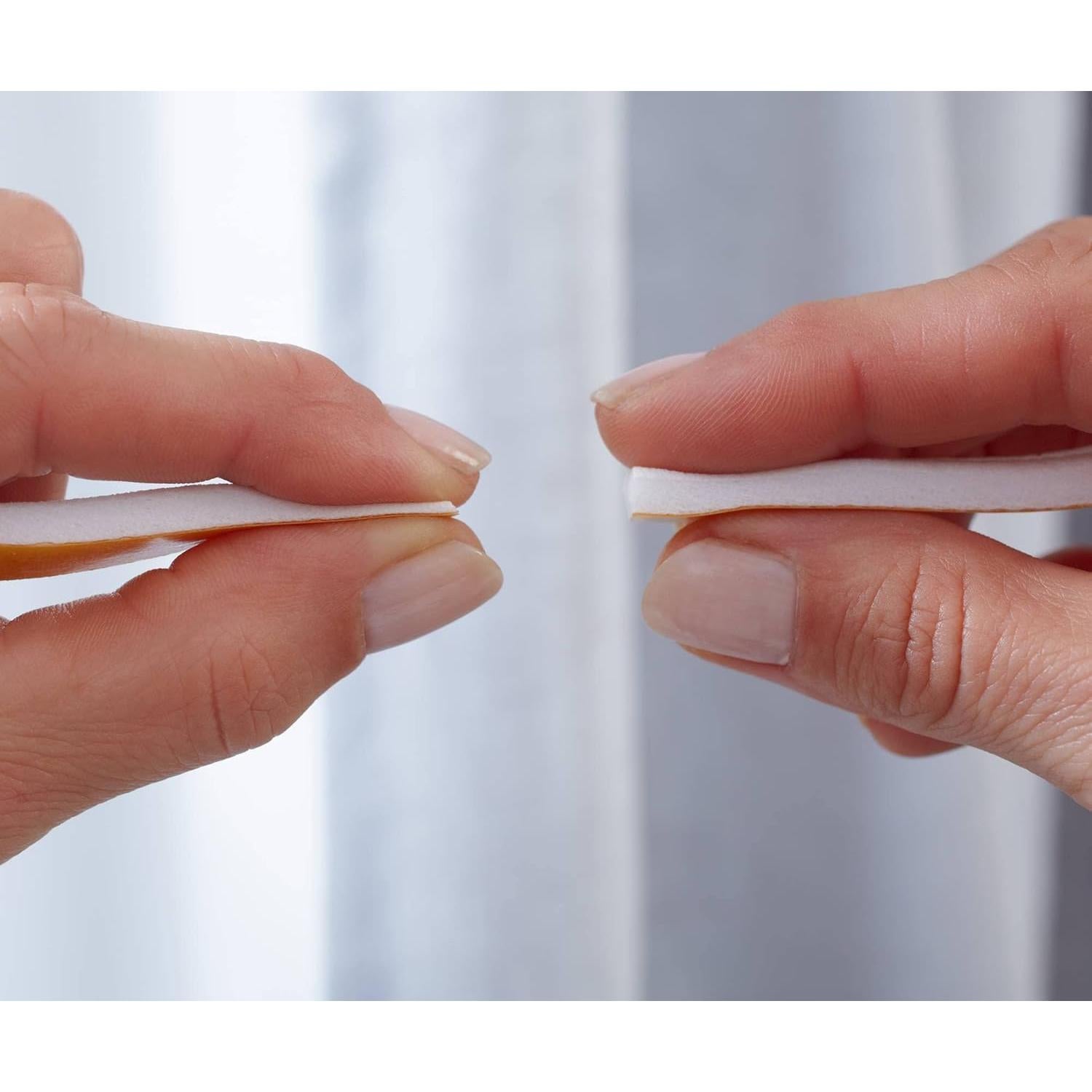 Cinta de Sellado Espuma Universal tesamoll 10m x 9mm Aislamiento