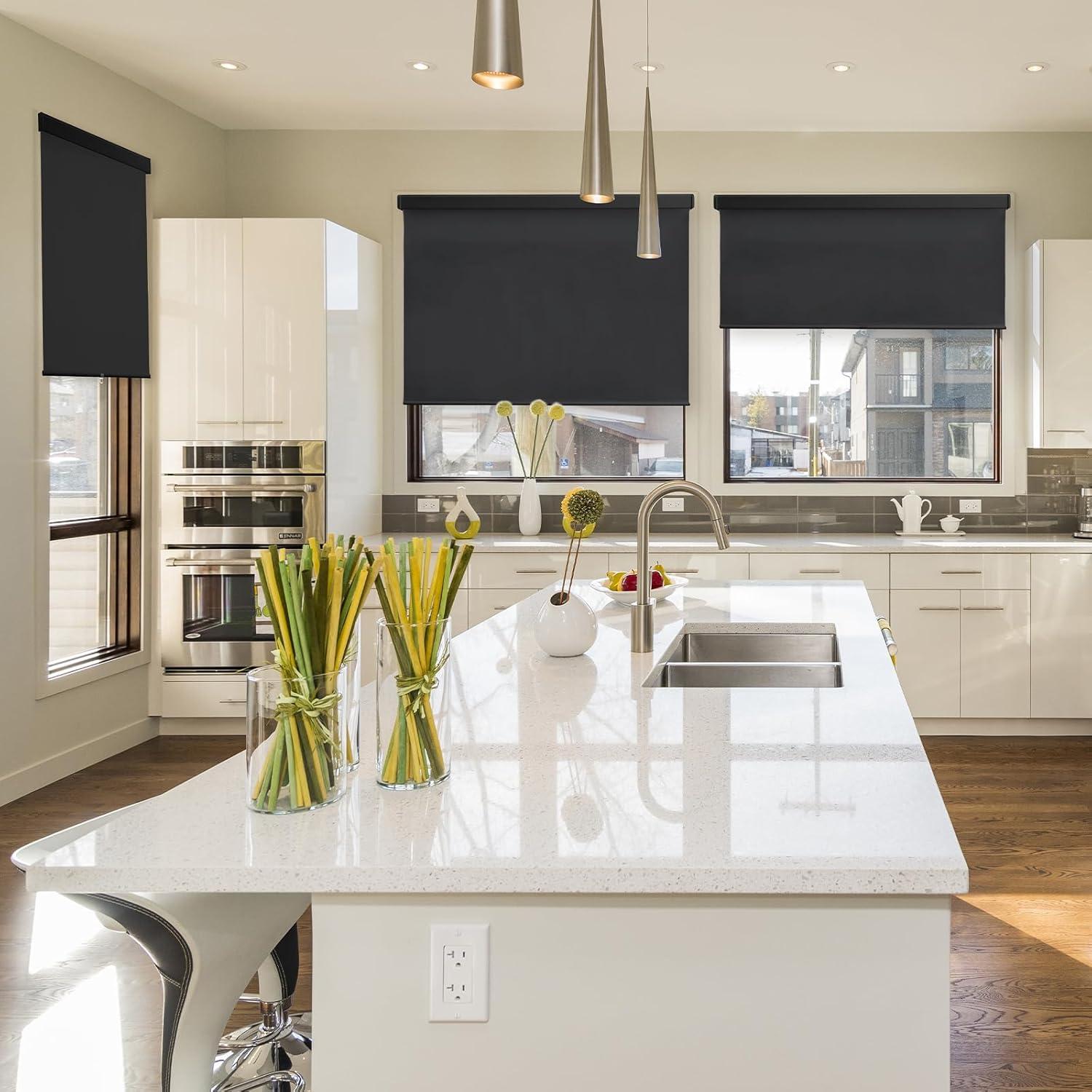 Cortina enrollable blackout Anpark 58x183 cm negra sin cordones