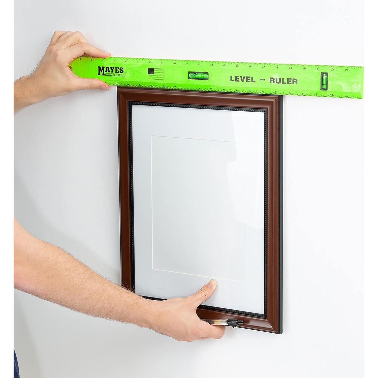 Regla de Nivel Poliestireno MAYES 61 cm con Viales de Plomada