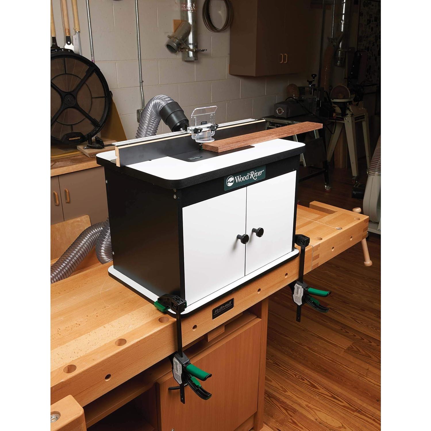 Mesa de Router WoodRiver 76.2x50.8 cm con Gabinete