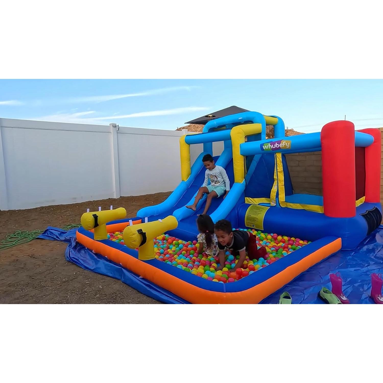 Casa Inflable Whubefy 4.5x3m con Doble Tobogán y Ventilador