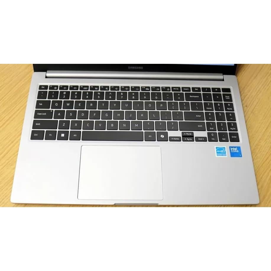 Laptop Samsung Galaxy Book 4 15.6" FHD Intel Core i7 16GB 1TB