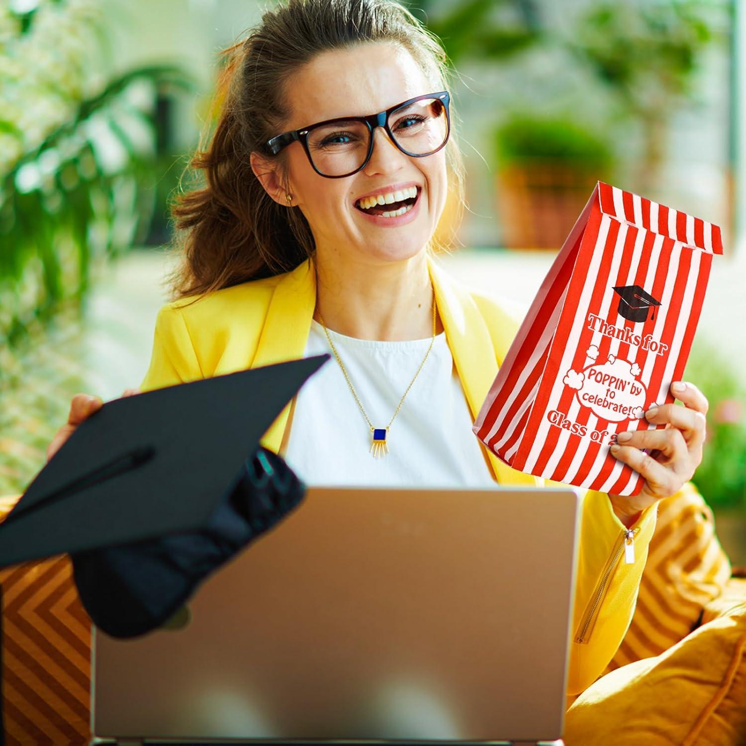 120 Bolsas de Palomitas de Maíz Gilprop para Graduación 21x9x6cm
