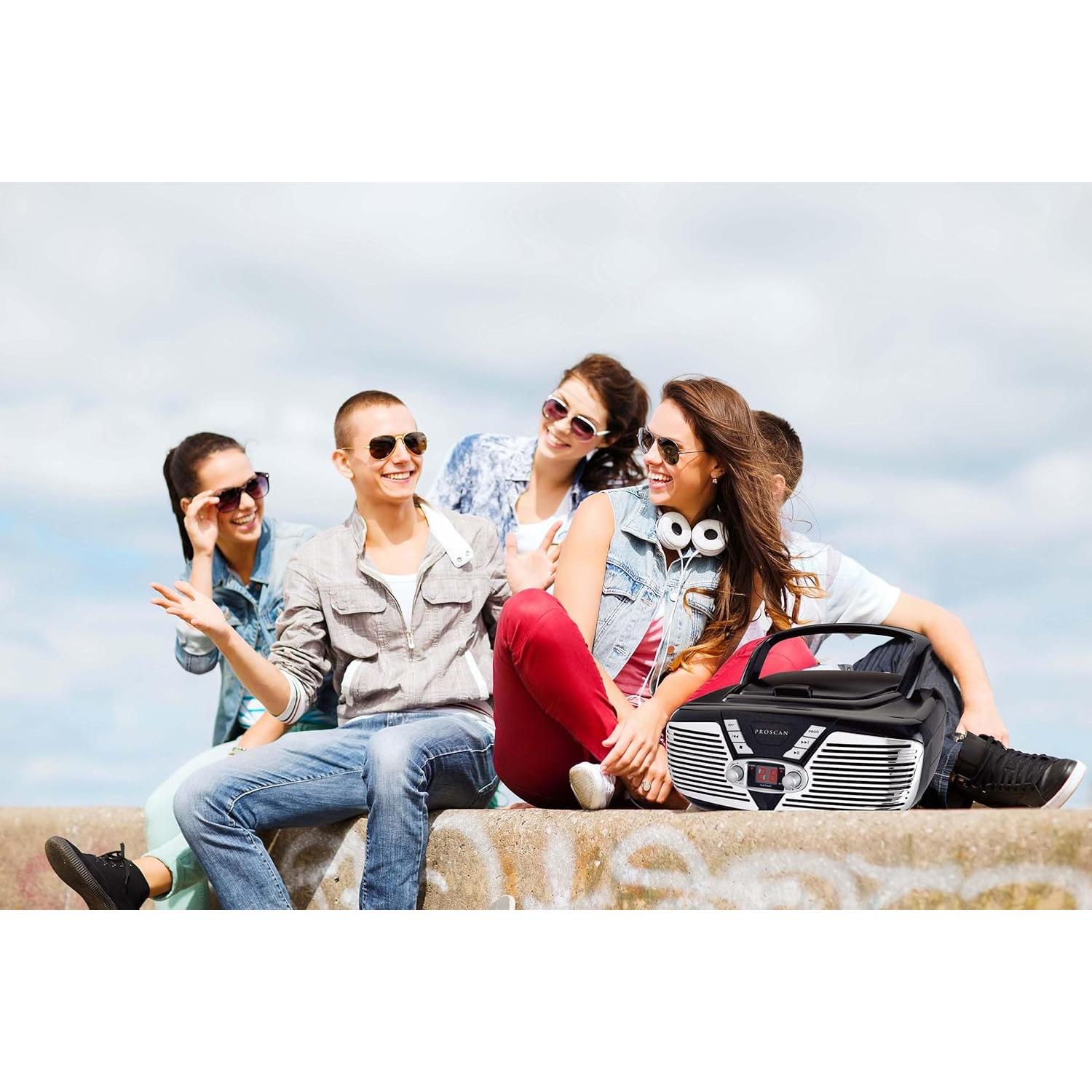 Boombox portátil SYLVANIA SRCD211 Negro con reproductor de CD