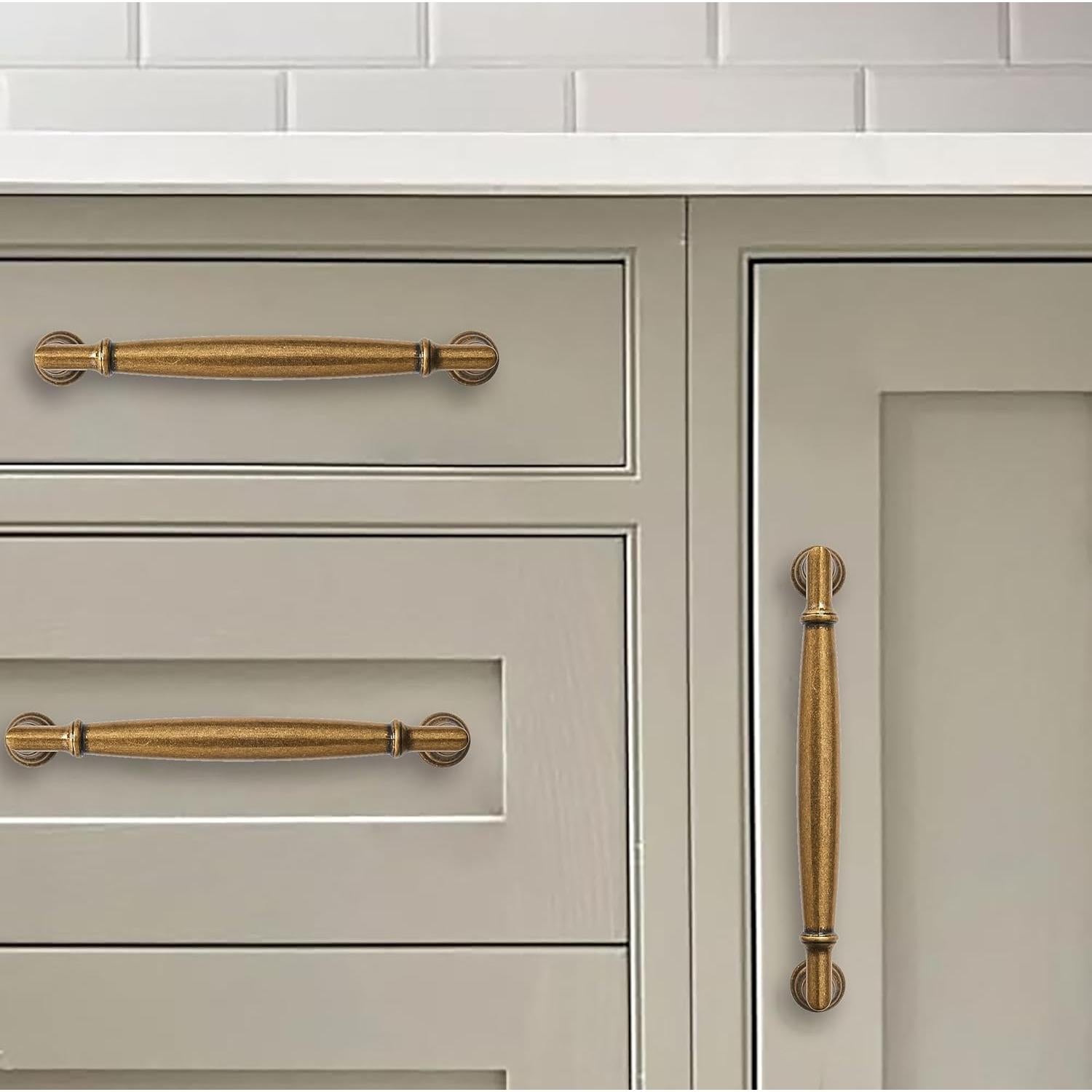 Tirador de Gabinete Khtumeware 18" Bronce Antiguo Zinc