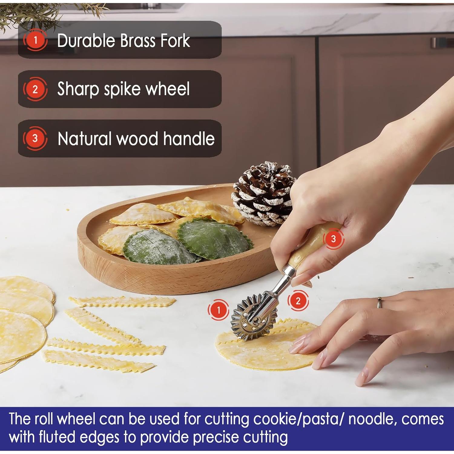 Cortador de Ravioli KEISSCO con Mango de Madera y Rueda