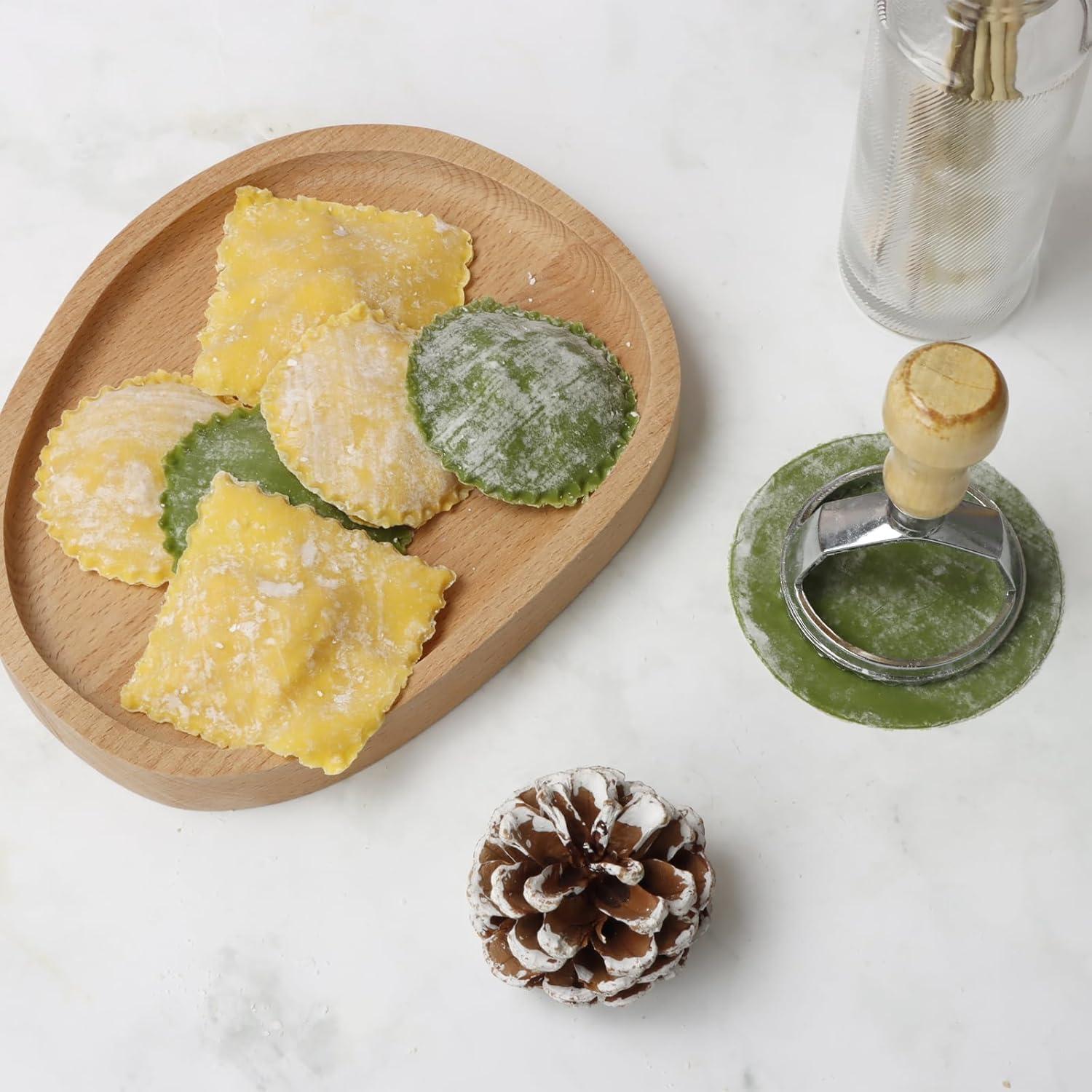 Cortador de Ravioli KEISSCO con Mango de Madera y Rueda