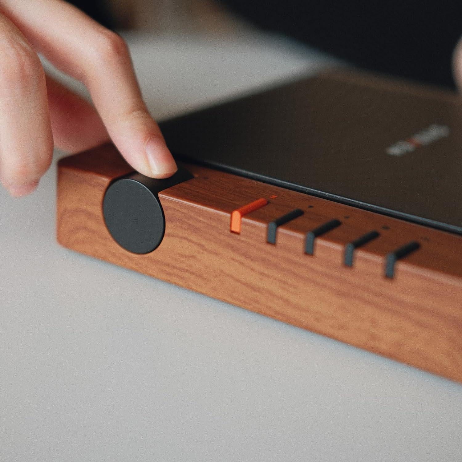 Reproductor de CD R300 Bluetooth Retro Compacto 2000mAh Marrón