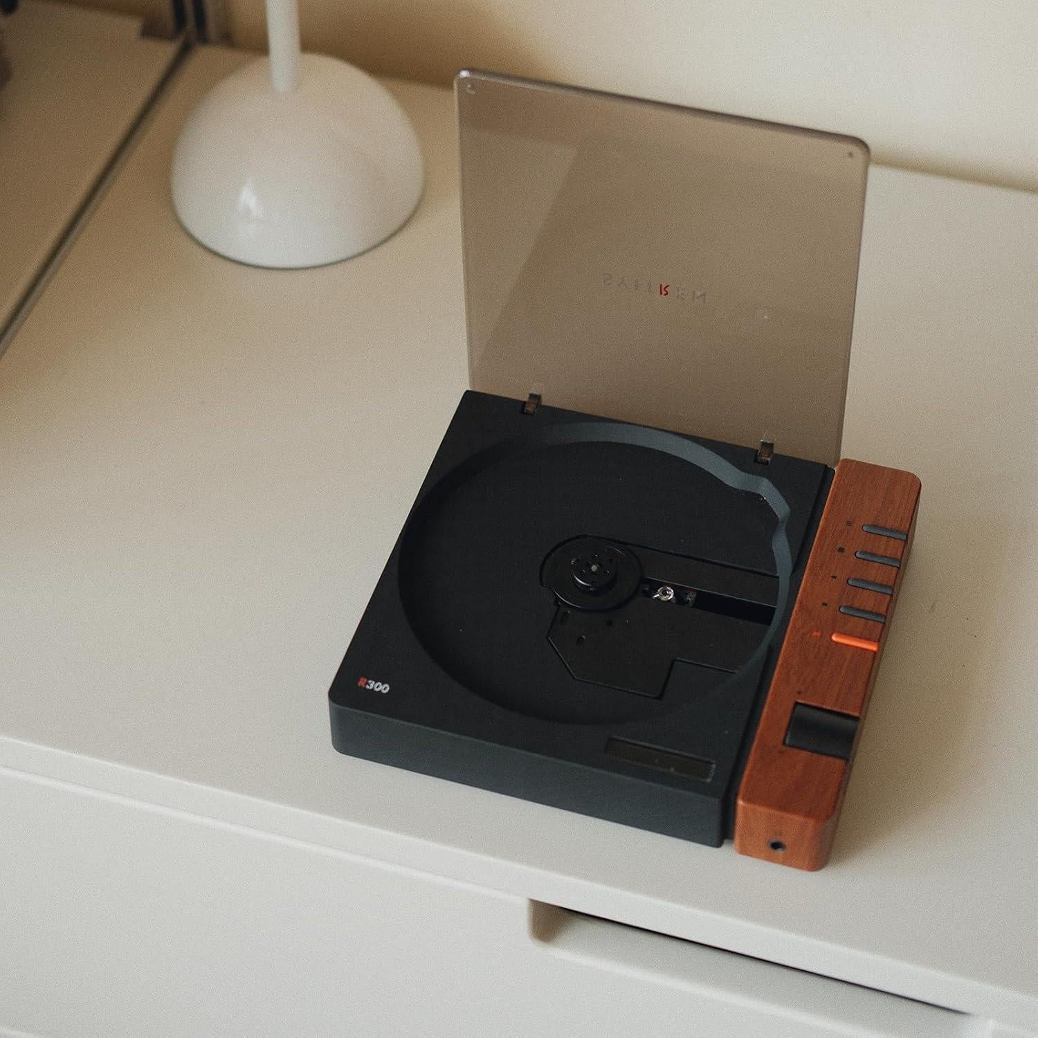 Reproductor de CD R300 Bluetooth Retro Compacto 2000mAh Marrón