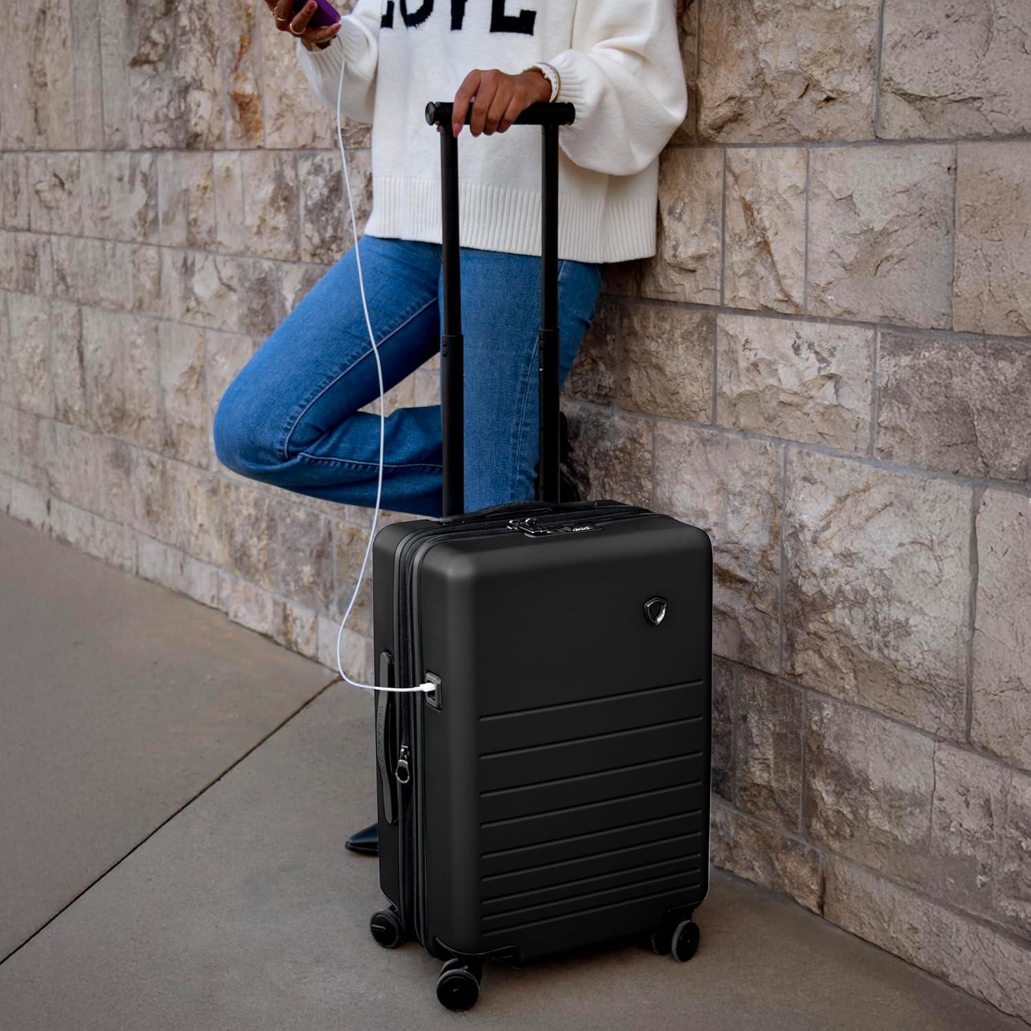 Maleta Dura Expandible Traveler's Choice Markham 21" Negra