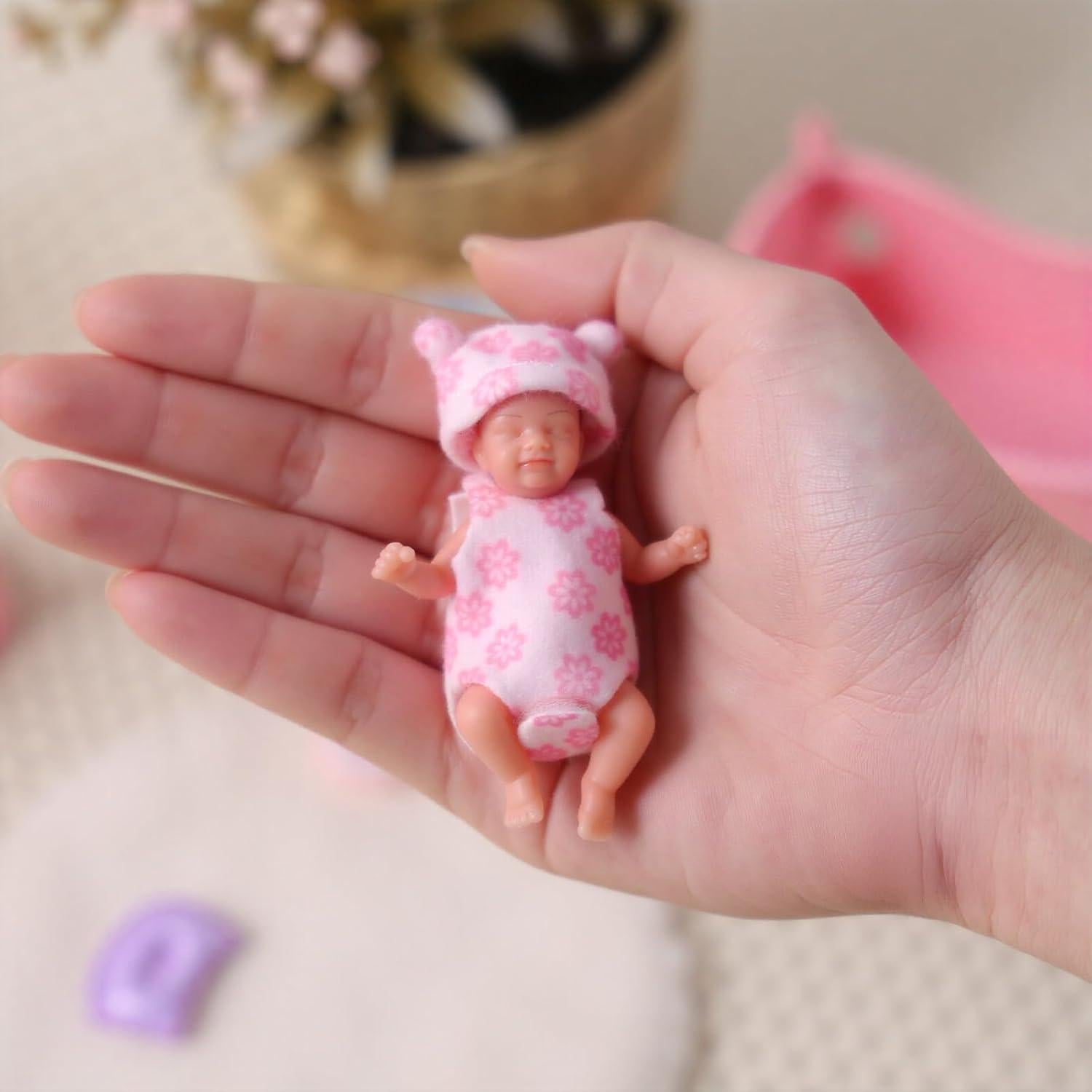 Muñeca de Silicona Mini JUSS 7.62 cm con Accesorios