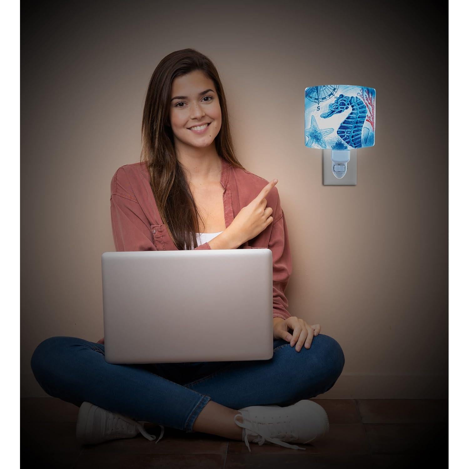 Luz Nocturna Enchufable Caballito de Mar Puzzled 15.2 cm