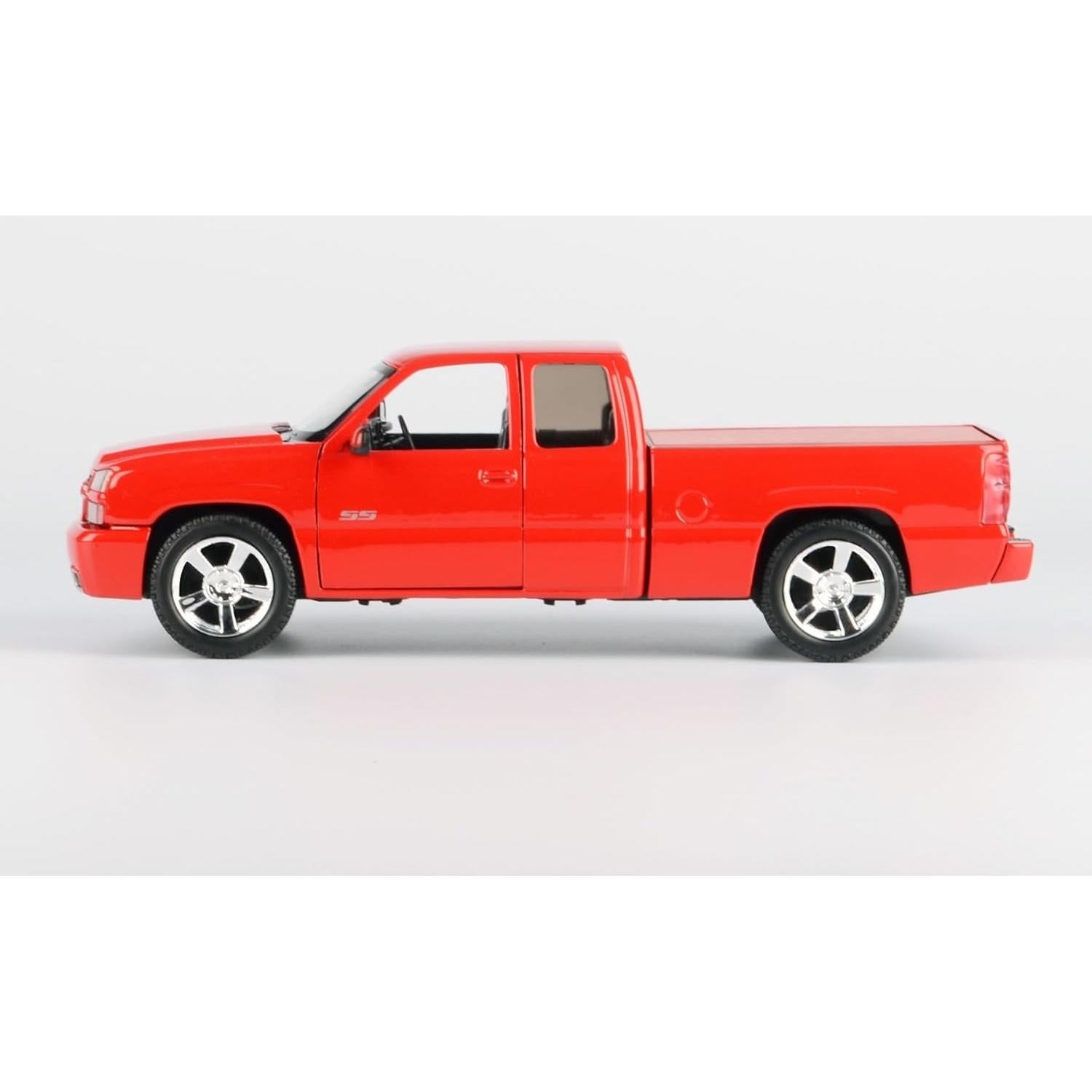 Modelo Diecast Camión Pickup Chevrolet Silverado SS 2006 1/25