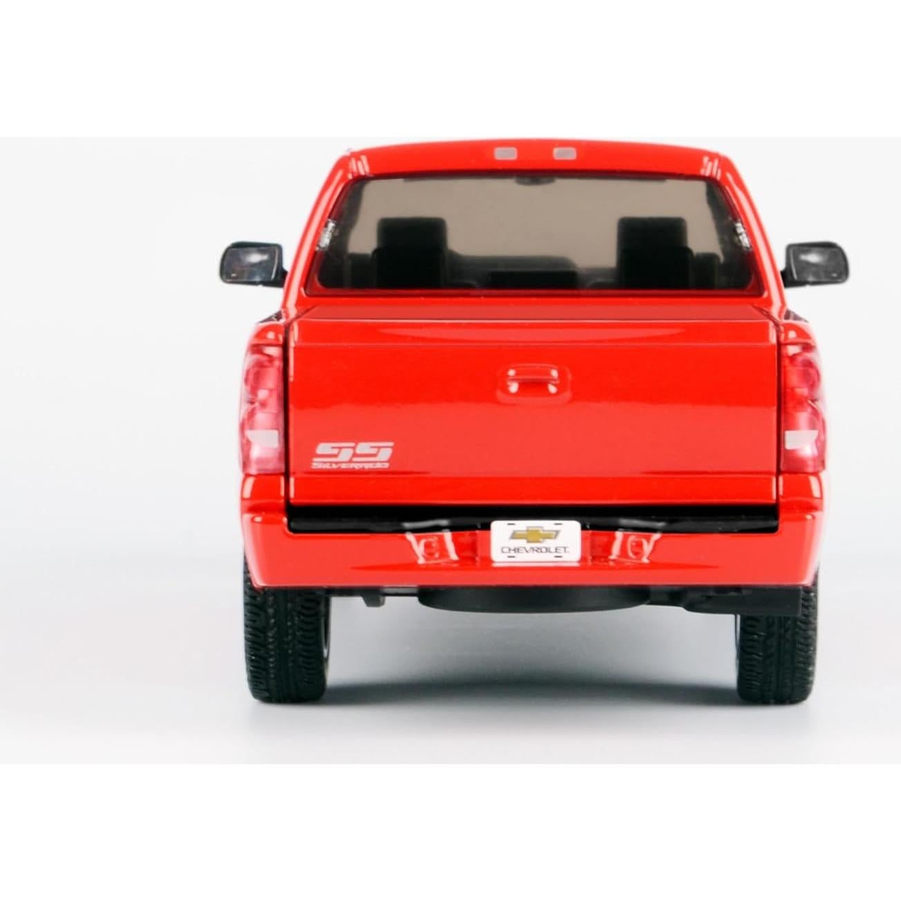 Modelo Diecast Camión Pickup Chevrolet Silverado SS 2006 1/25