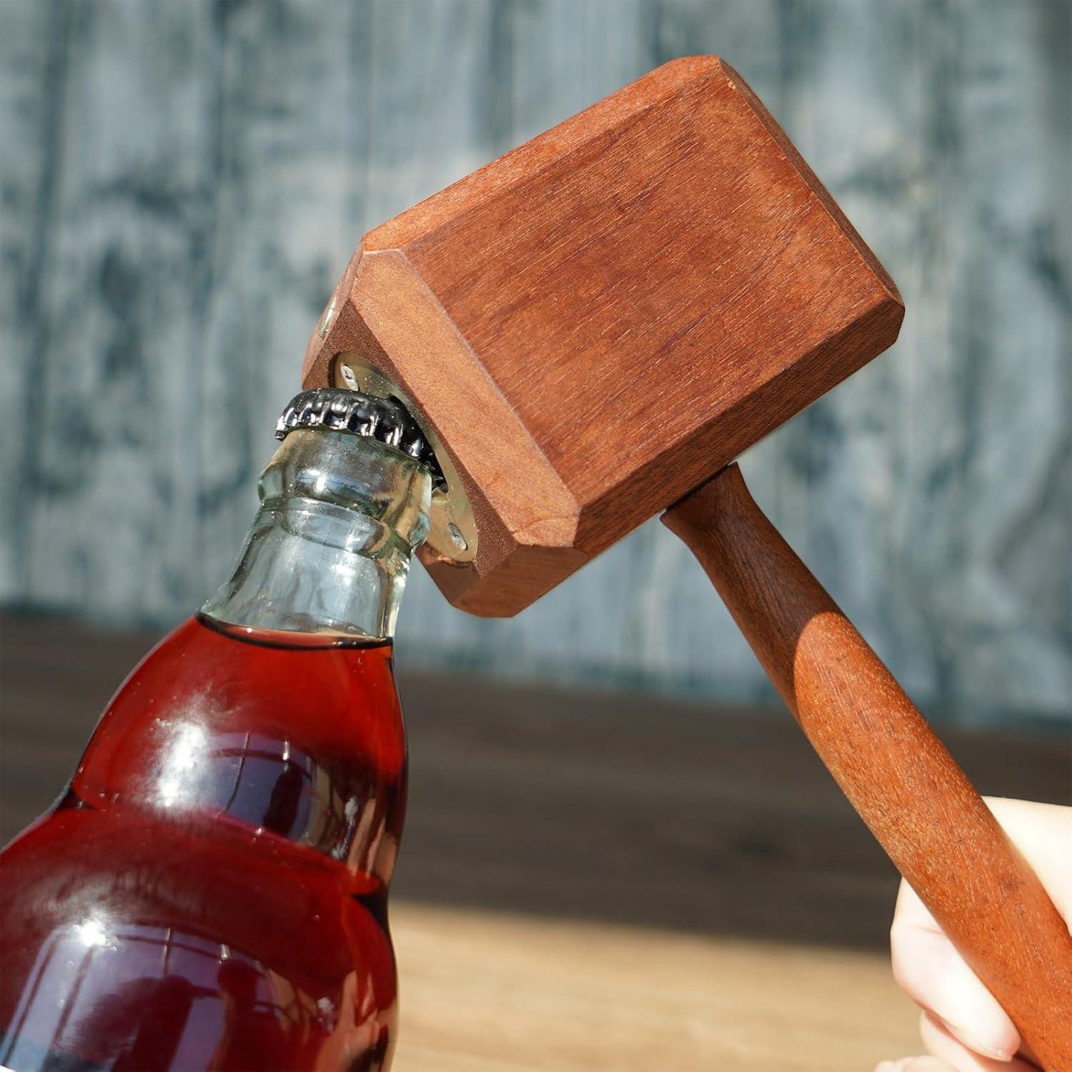 Abrebotellas magnético de madera Jansfuren - Martillo 18 cm