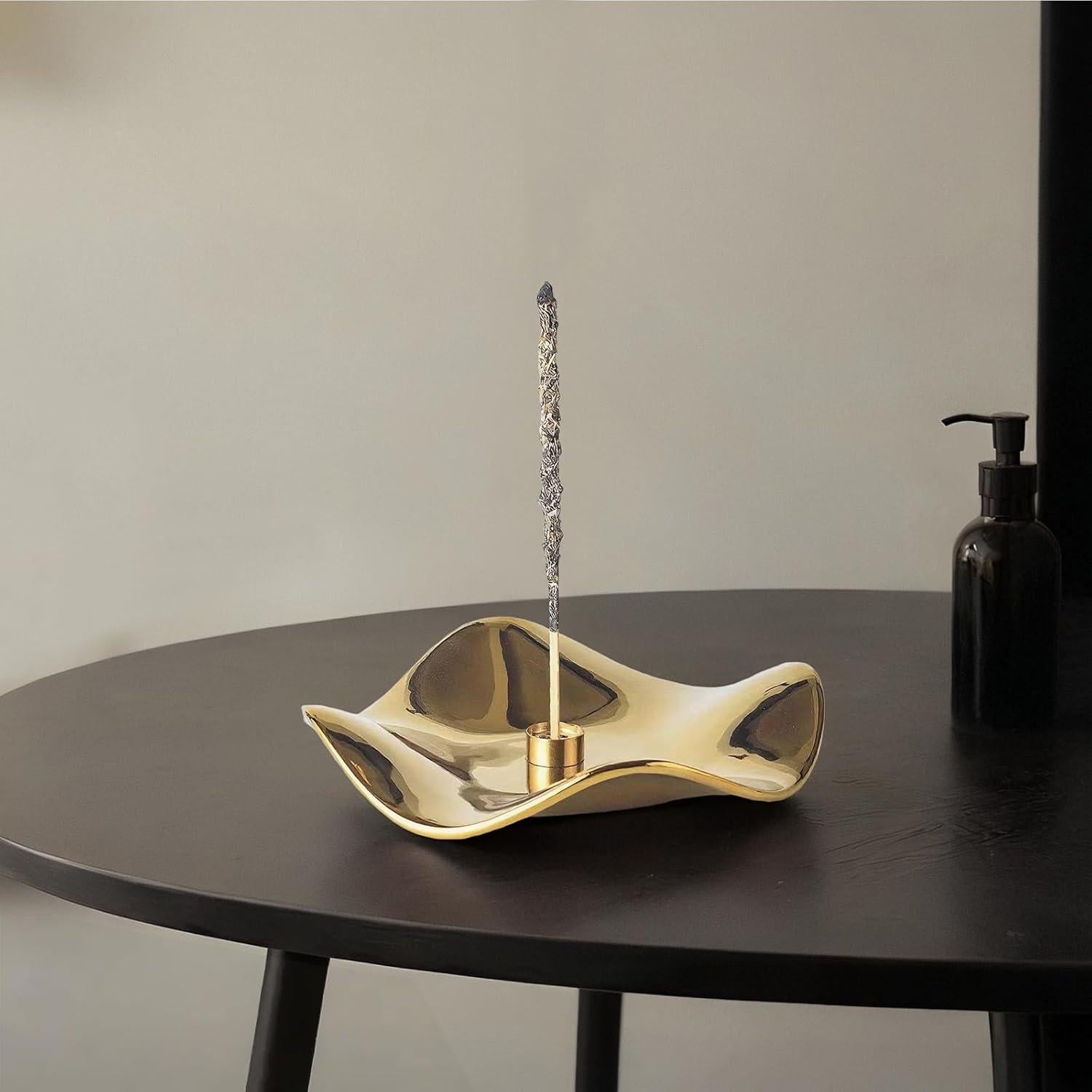 Quemador de Incienso Cerámica Huulmood Oro 17x17 cm